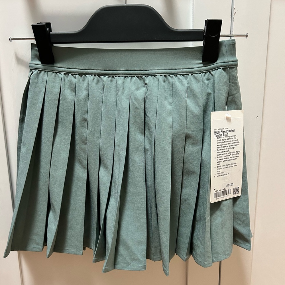 NWT Lululemon high rise pleated skirt size 2 - forest green